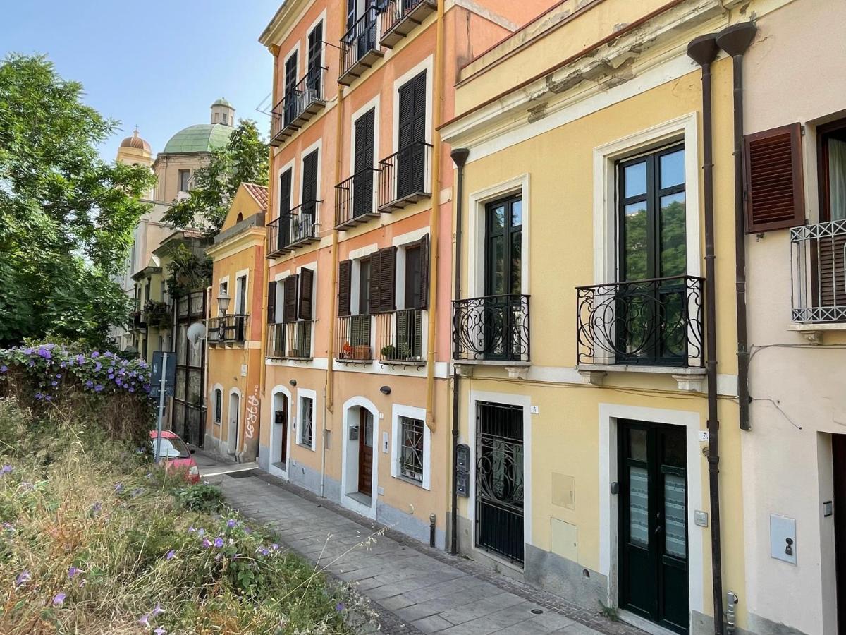 La Casa Gialla Cagliari Exterior foto