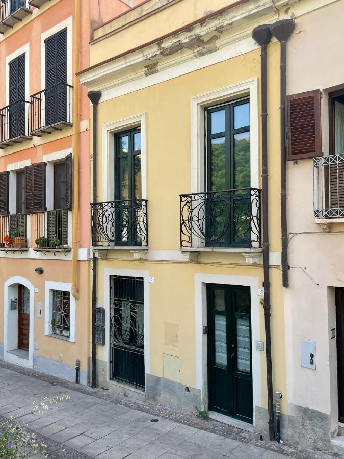 La Casa Gialla Cagliari Exterior foto
