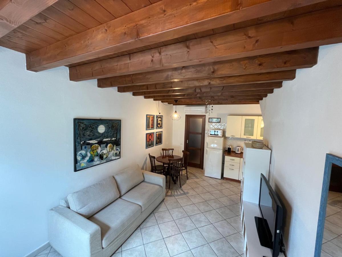 La Casa Gialla Cagliari Exterior foto