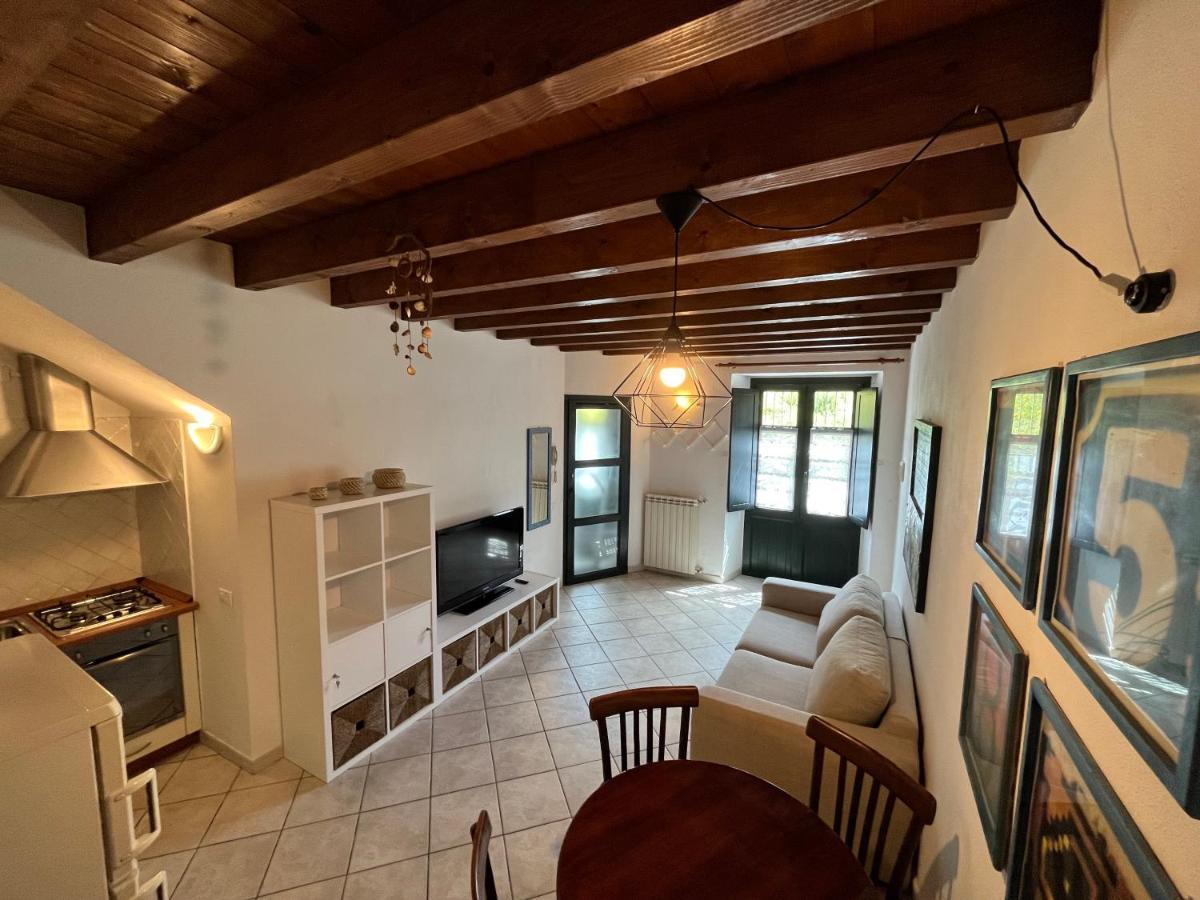 La Casa Gialla Cagliari Exterior foto